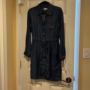 New Jean size 4 dress, perfect for summer.